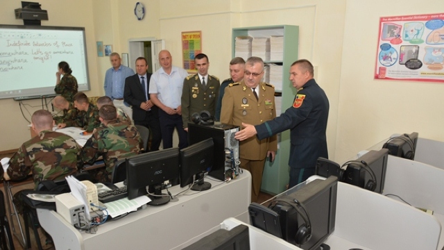 Ministerul Apărării din R.Moldova preia experiența României în managementul resurselor umane și învățământul militar 