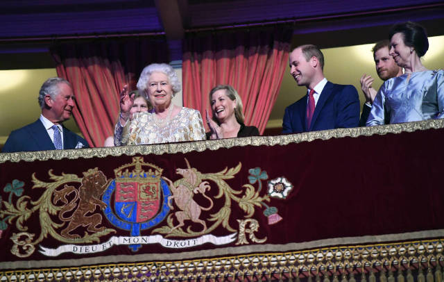 DOCUMENTAR | 65 de ani de la încoronarea reginei Elisabeta a II-a a Marii Britanii (FOTO/VIDEO)