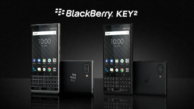 VIDEO | BlackBerry a revenit cu un telefon pentru nostalgici, dotat cu tastatură fizică 