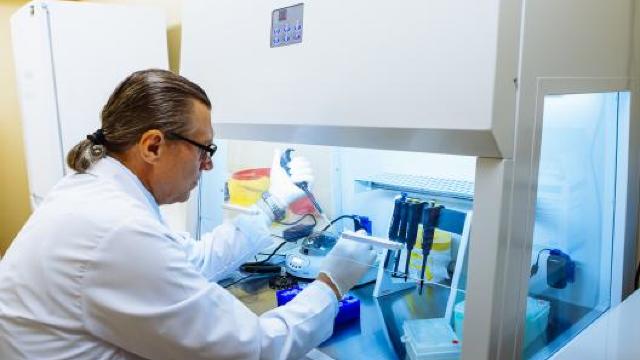 FOTO | În R.Moldova a fost inaugurat primul laborator pentru efectuarea testelor ADN