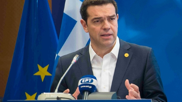 Moțiune de cenzură împotriva premierului Greciei, după acordul istoric prin care Macedonia își schimbă numele