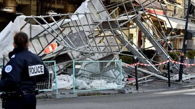Furtunile cu descărcări electrice și intemperiile continuă în Franței, provocând moartea altor două persoane