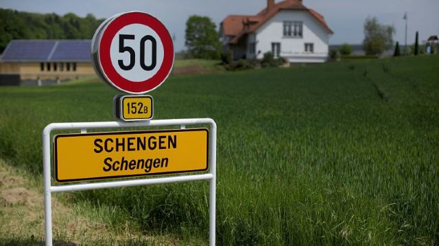 Controalele interne ar putea fi reintroduse, parțial, în spațiul Schengen