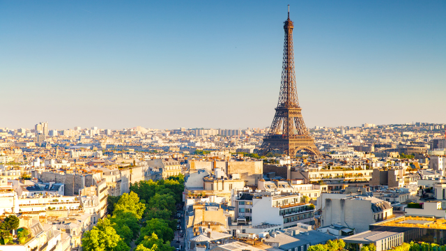 Parisul, cea mai atractivă destinație europeană pentru investitorii străini, pentru prima dată din 2003