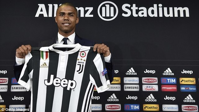 Fotbal | Juventus va achita 40 milioane euro pentru brazilianul Douglas Costa
