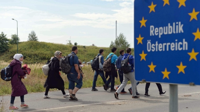 Austria se pregătește pentru o posibilă închidere a frontierei pentru migranți