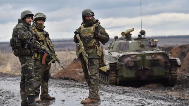  Doi militari ucraineni au fost uciși în atacurile rebelilor proruși din Donbas
