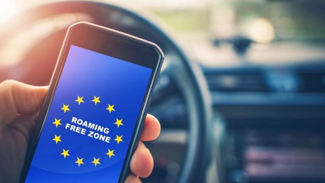 SONDAJ | Tinerii europeni apreciază eliminarea taxelor de roaming