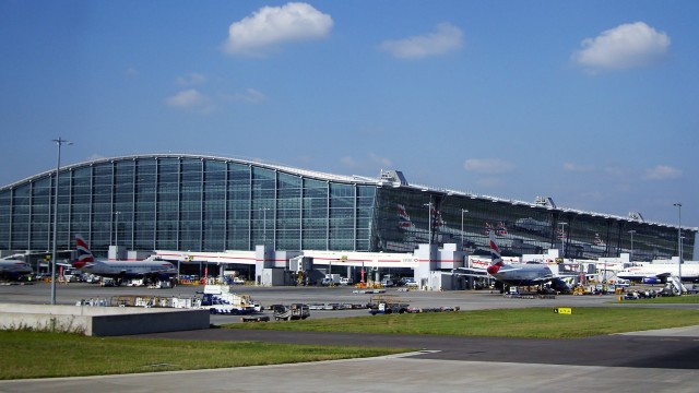 Marea Britanie intenționează să construiască o a treia pistă pe Aeroportul Heathrow din Londra