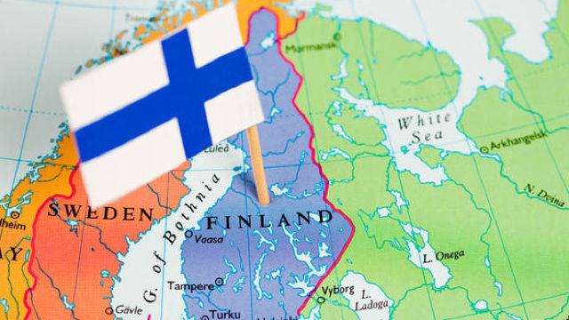 Finlanda a decis să abandoneze ideea venitului unic pentru toți cetățenii