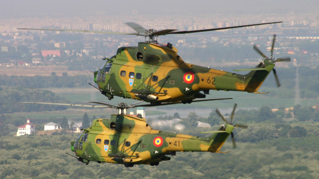 Misiune de succes. Elicopterele IAR 330 Puma Socat de la Bacău, au revenit în România de la summit-ul NATO - Bruxelles cu un nou record