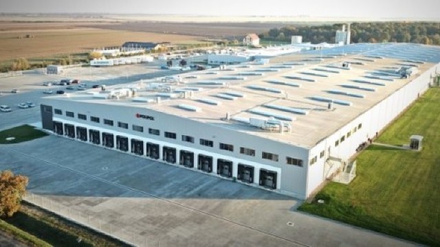 O fabrică de mobilă din România angajează forță de muncă din R.Moldova
