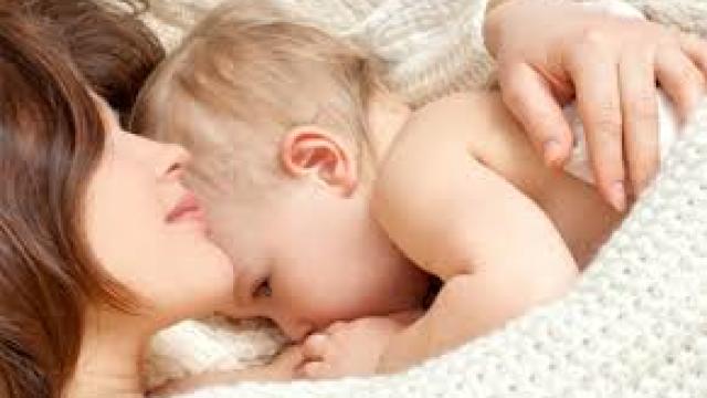 Declararea perioadelor de aflare în concediu de maternitate, concediu de îngrijire a copilului până la trei ani și concediu paternal. Ce recomandă CNAS

