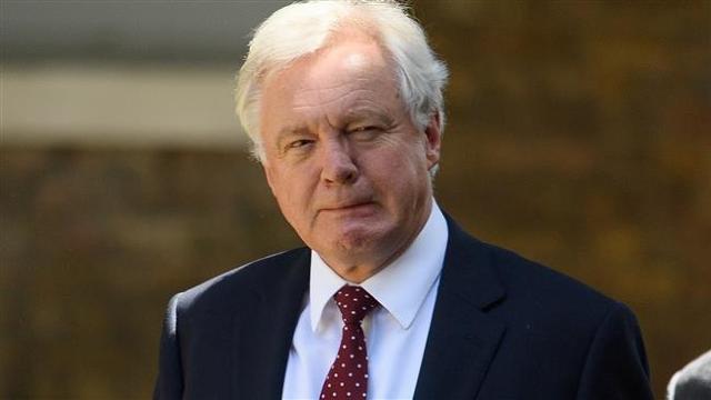 Ministrul britanic pentru Brexit, David Davis, a demisionat 