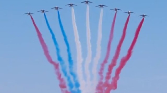VIDEO | GAFĂ la parada de Ziua Națională a Franței. Aviatorii au încurcat culorile drapelului național