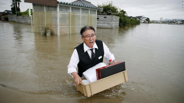 Ploi torențiale catastrofale în Japonia | Zeci de morți și dispăruți, peste 1,6 milioane de oameni evacuați
