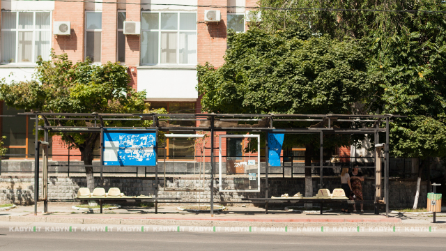O mare parte din stațiile de așteptare din Capitală, vandalizate după lucrări de sute de mii de euro
