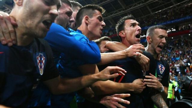 Croația s-a calificat în premieră în finala Cupei Mondiale de fotbal după ce a învins Anglia 