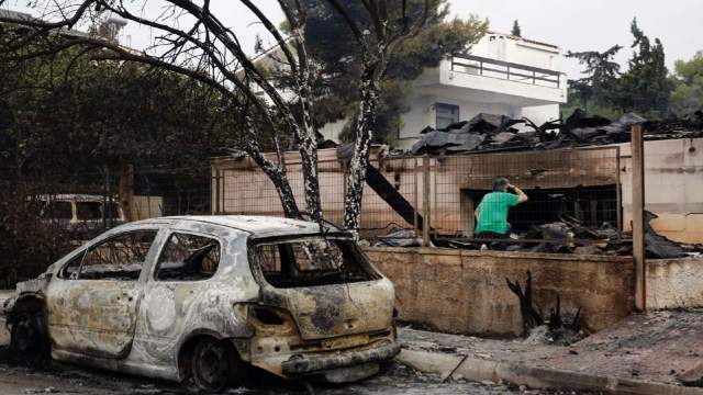 FOTO | Focul care a devastat Attica și a lăsat Grecia în doliu național