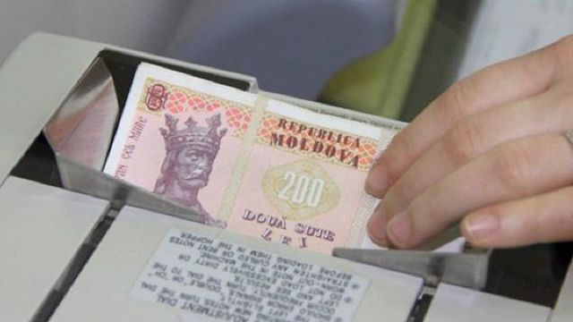 EXPERT EONOMIC | În R.Moldova s-a câștigat mai puțin din salarii decât din remitențele de peste hotare