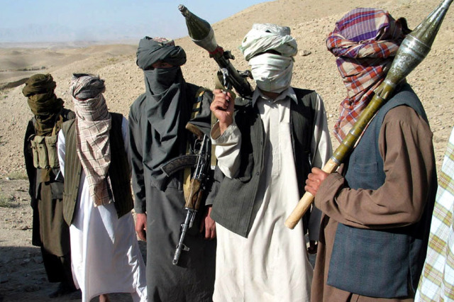 Președintele Afganistanului anunță un armistițiu cu talibanii