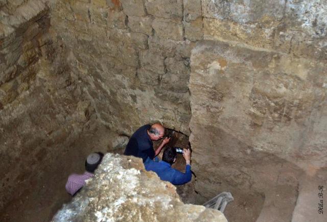 FOTO | Un mentalist israelian și-a demonstrat capacitățile paranormale, făcând o descoperire arheologică impresionantă