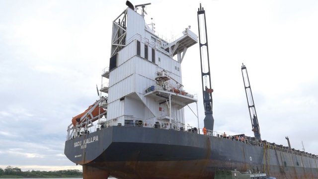 Un tanc petrolier cu 17 marinari georgieni la bord este dat dispărut în Gabon