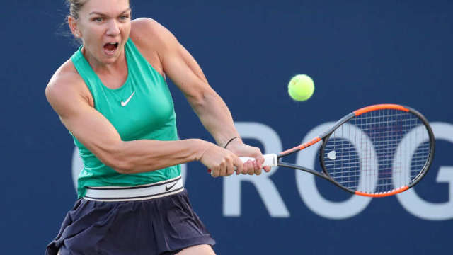 Tenis | Simona Halep s-a calificat în finala turneului WTA de la Montreal, învingând-o pe australianca Ashleigh Barty