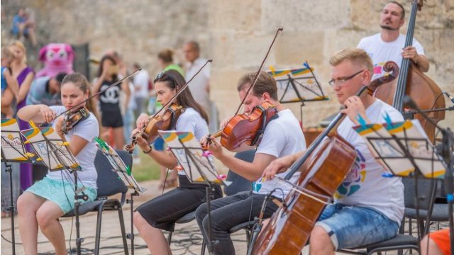Moldovan National Youth Orchestra | Reflectarea prin artă a subiectelor sociale. 12 concerte într-o expediție de muzică clasică