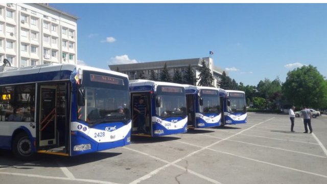 Cinci troleibuze vor circula pe o nouă rută între Chișinău și Stăuceni