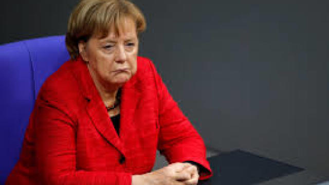 Angela Merkel respinge posibilitatea modificării frontierelor în Balcani