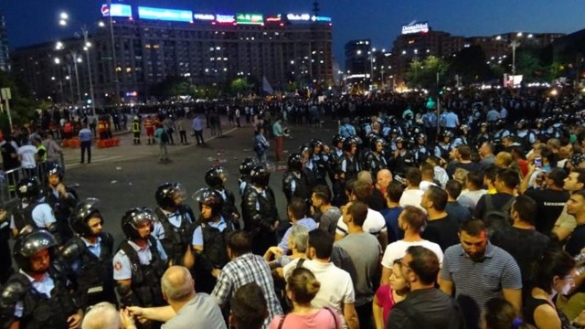 România | Procurorii militari încep audierile privind modul în care au intervenit jandarmii la protestele din București
