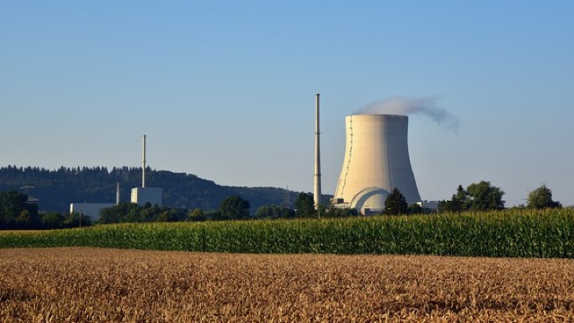 Patru reactoare nucleare din Franța au fost oprite din cauza caniculei