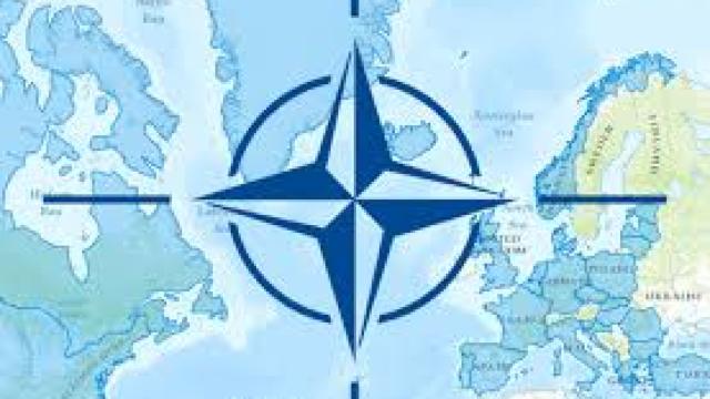 NATO va moderniza o bază aeriană din Albania