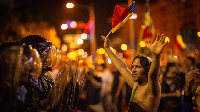 257 de plângeri penale, depuse la Parchetul Militar în legătură cu protestele din 10 august din București 