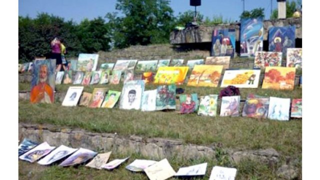 Artiști plastici din R.Moldova și România vor participa la Tabăra de pictură din Parcova, Edineț