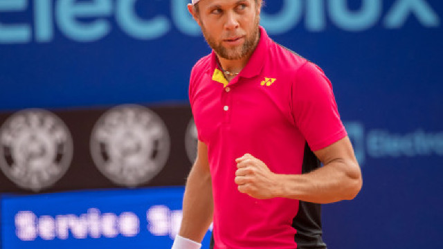 TENIS | Radu Albot a acces, în premieră, în semifinalele turneului ATP de la Metz 