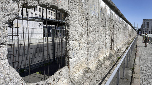 Căderea Zidului Berlinului | Germania îi mulțumește lui Gorbaciov