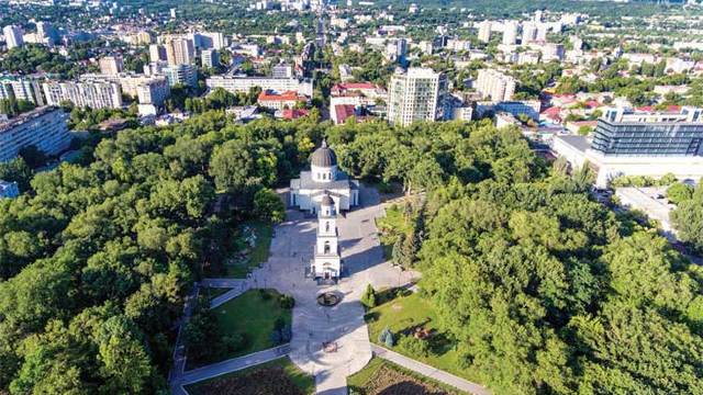 Primăria Chișinău caută inițiative de milioane pentru ca orașul să devină mai verde, prietenos mediului