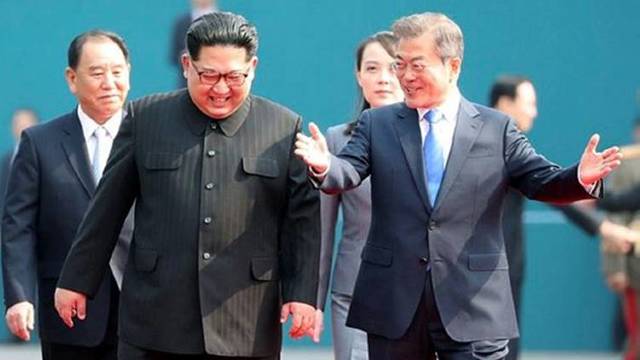 Liderul nord-coreean Kim Jong Un îl primește la Phenian pe președintele sud-coreean Moon Jae-in
