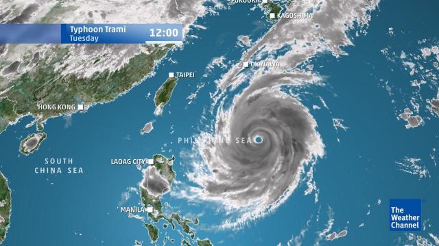 Japonia, amenințată de puternicul taifun Trami. Companiile aeriene au început să anuleze zborurile
