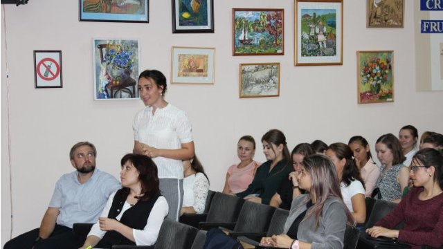 54 de elevi de la Colegiul „Alexei Mateevici” vor fi angajați în grădinițele din capitală