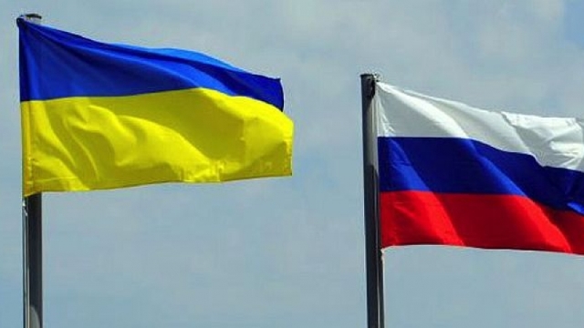 Decretul privind încetarea valabilității Tratatului de prietenie dintre Ucraina și Rusia, semnat de Petro Poroșenko