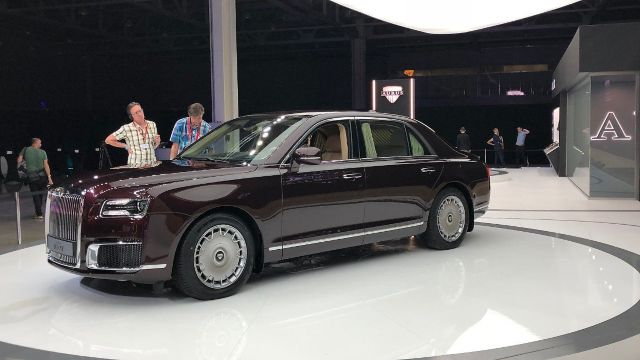 VIDEO | Compania care produce limuzina lui Putin vrea să lanseze pe piața internațională modele rivale cu Rolls Royce sau Bentley