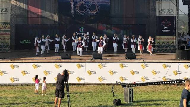 Centenar Fest | O reușită, cu dans, voie bună, muzică și bogăție culturală autentică, potrivit Ambasadorului României, Daniel Ioniță (FOTO/VIDEO)
