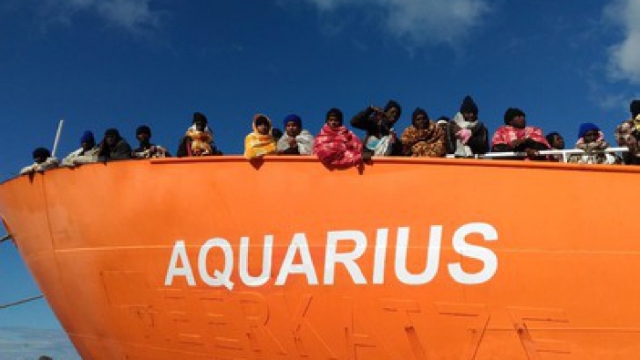 Franța, Germania, Portugalia și Spania au convenit în privința repartizării migranților salvați de nava umanitară Aquarius