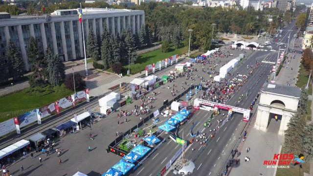 Maratonul Internațional Chișinău se desfășoară în această duminică în Capitală. Circulația rutieră a fost sistată pe mai multe străzi