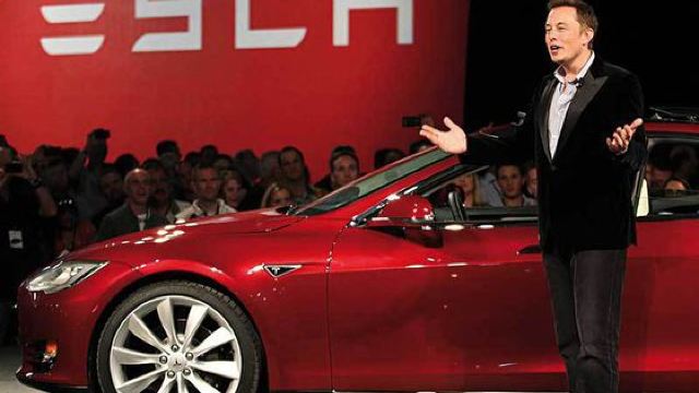 POVESTEA miliardarului excentric – companiile, maniile, gândirea, modul de acțiune a lui Elon Musk