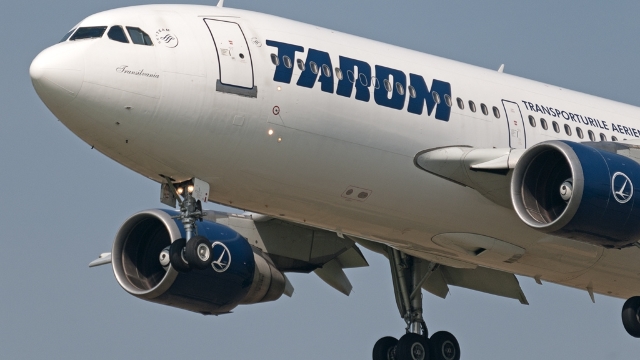 Aplicație online pentru a cumpăra bilete de avion la cursele TAROM