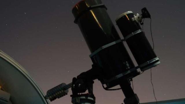 Observatorul astronomic din Galați a descoperit cinci noi stele variabile 
